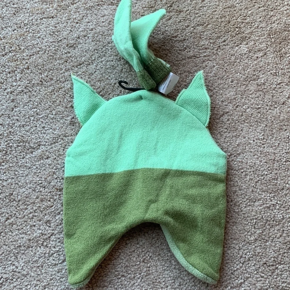 Star Wars baby yoda hat and mittens